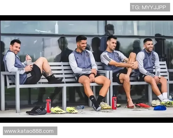 足球明星苏雅的个人简介与精彩瞬间全景展示